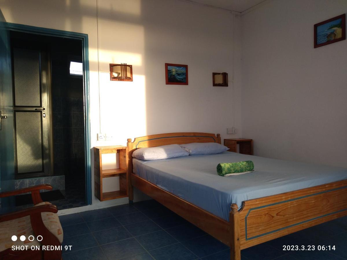 La Terrasse Hotel Port South East Екстериор снимка