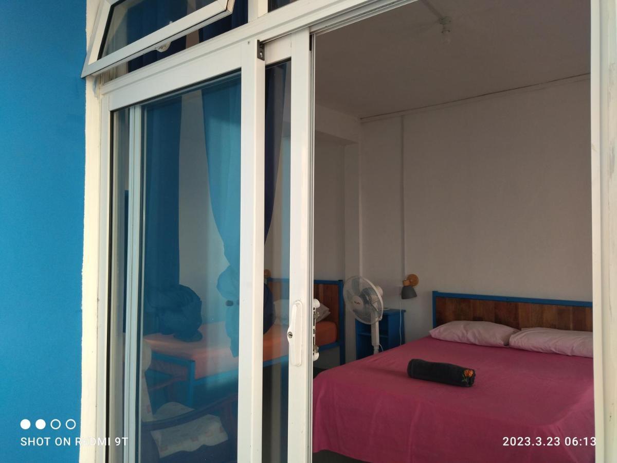 La Terrasse Hotel Port South East Екстериор снимка